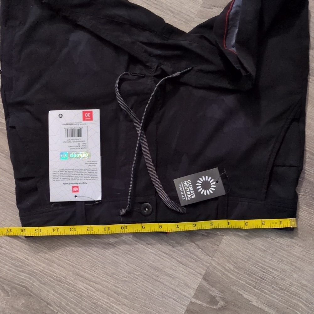 686 Everywhere Featherlight Black Chino Shorts Size 30x8 - Picture 12 of 12